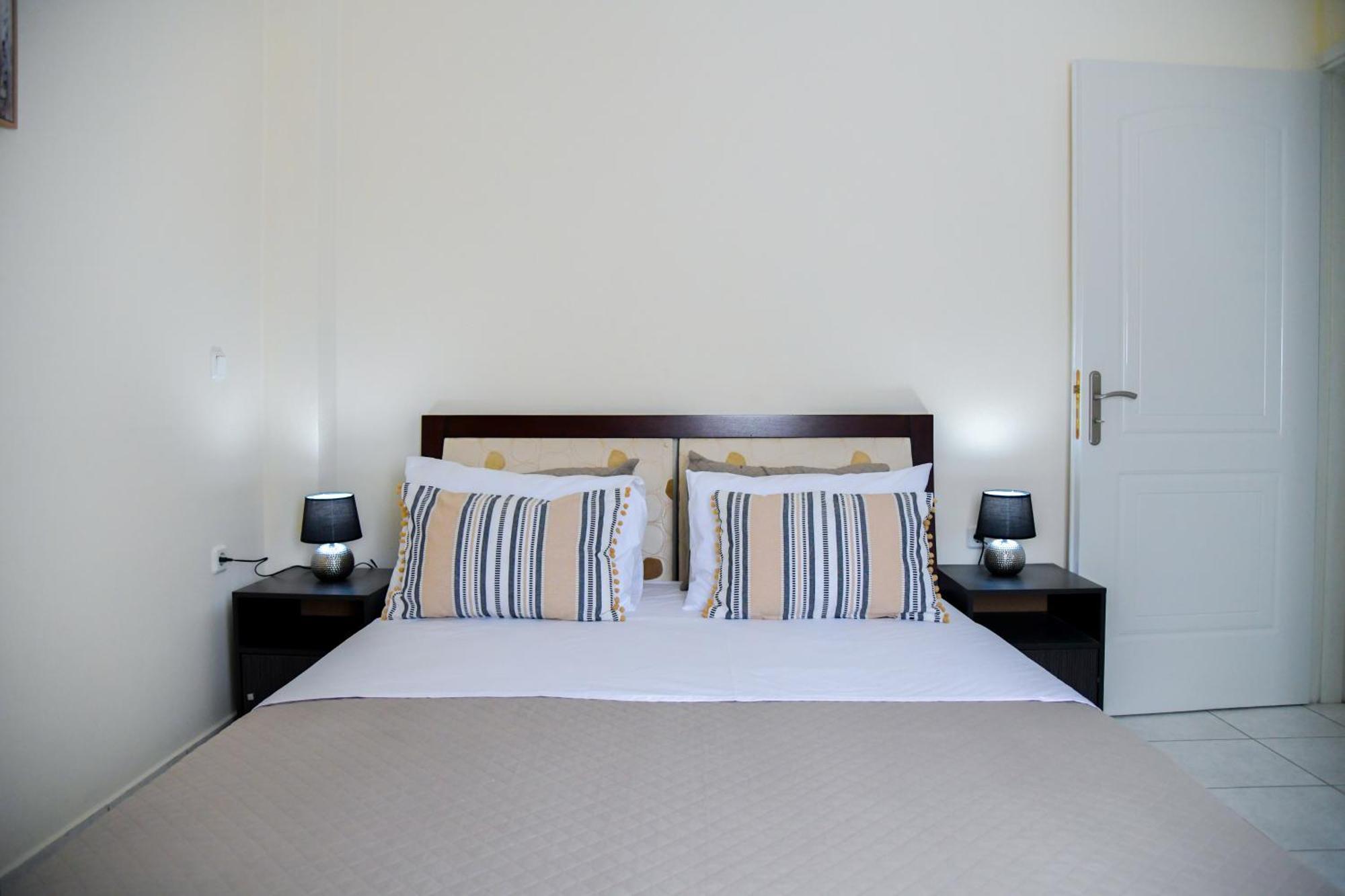 Angel Paradise Villa Corinth ภายนอก รูปภาพ